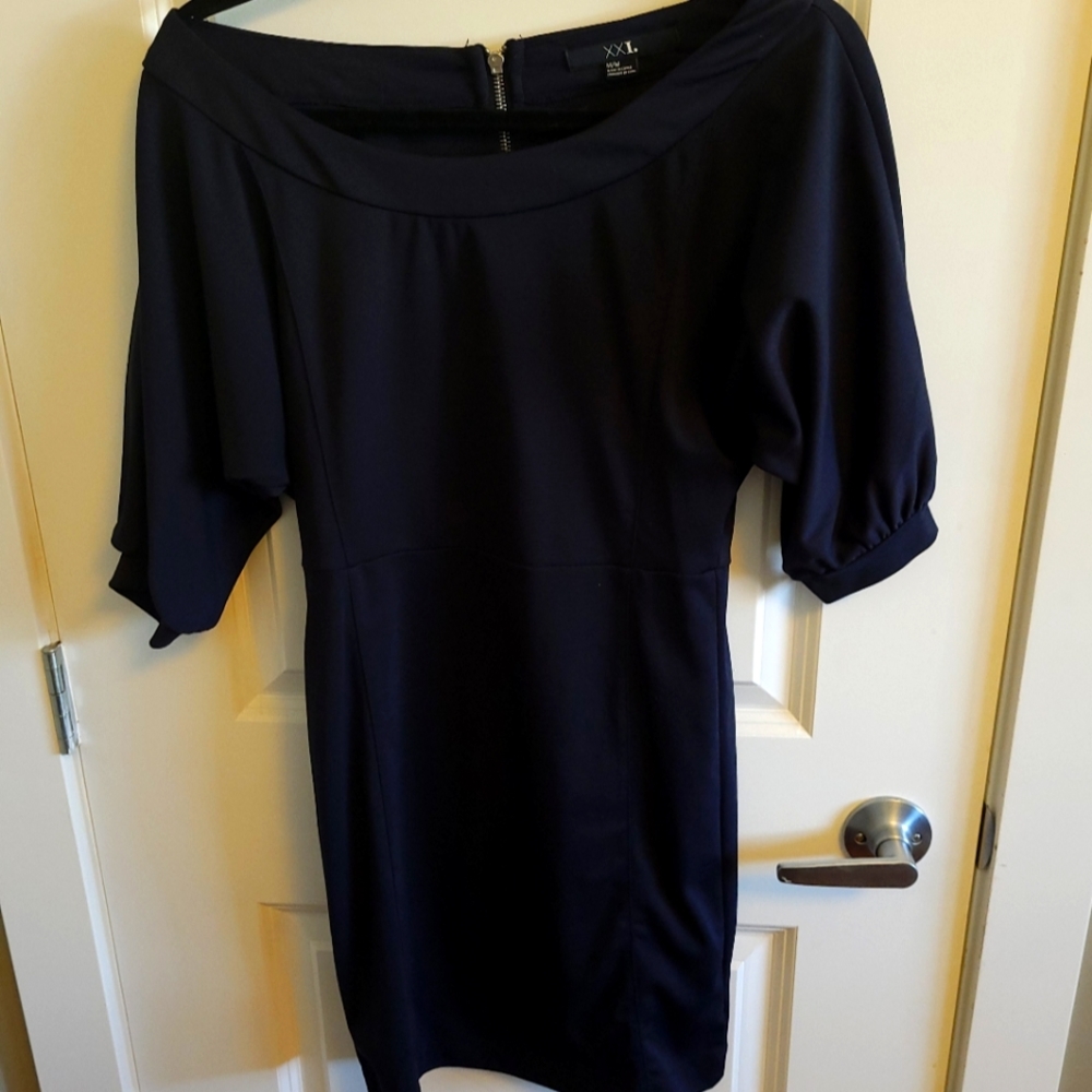 Forever 21 Navy cocktail dress size large.
